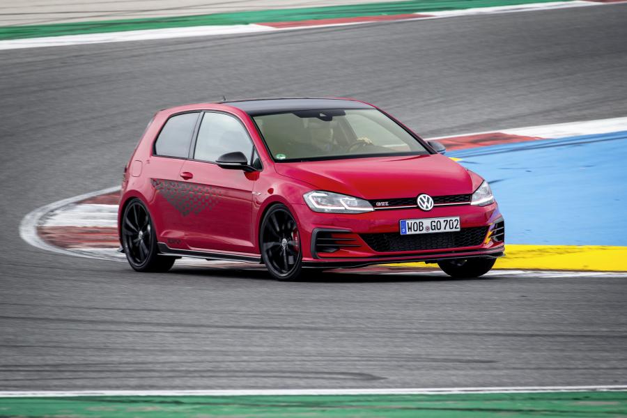  Volkswagen Golf GTI TCR 3-Door (Typ 5G) 2019 года  (WW) (фото 32 из 107)